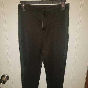 Black green stripe stirrup leggings NWOT